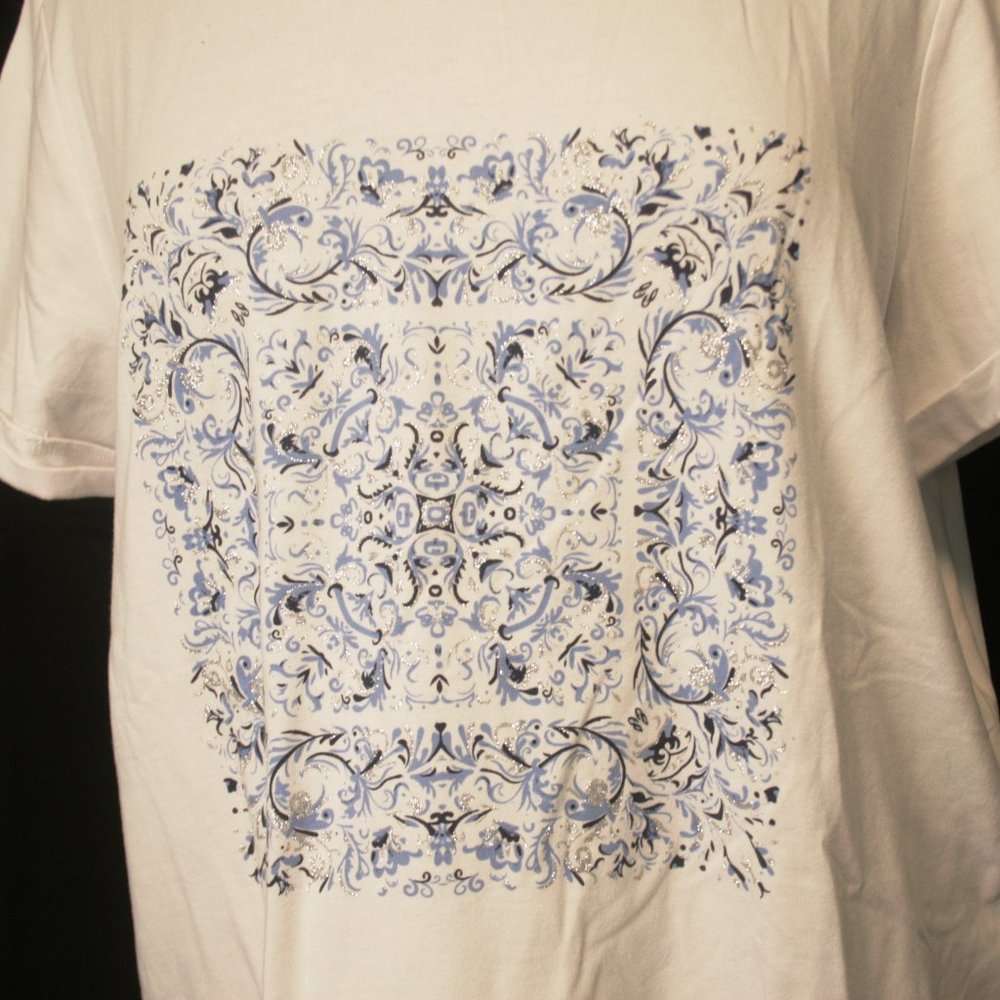 Cotton T-shirt with Blue Pattern